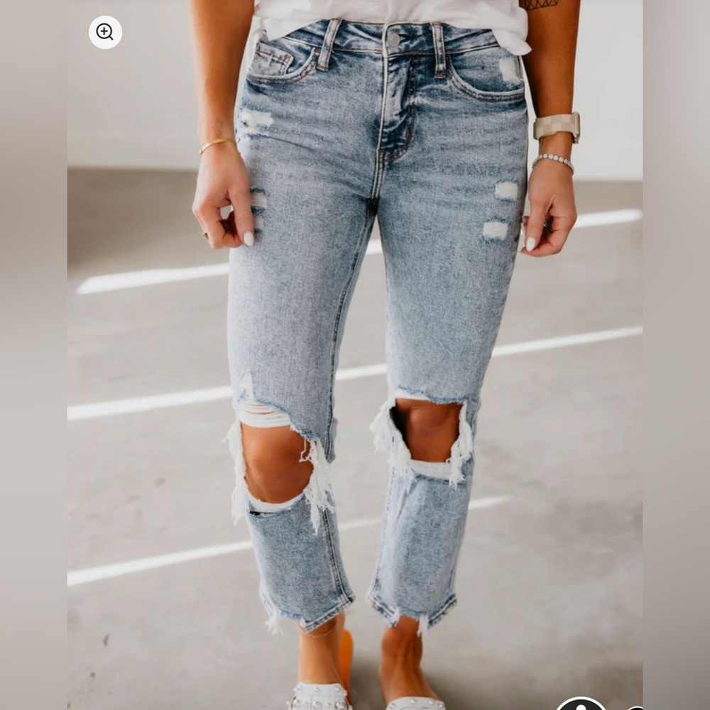 NWT Lovervet by Vervet Distressed High Rise Straight Cropped Jeans
